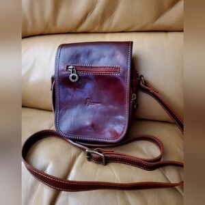 Raffaello Firenze gorgeous Leather crossbody Shoulder Bag Made in Italy